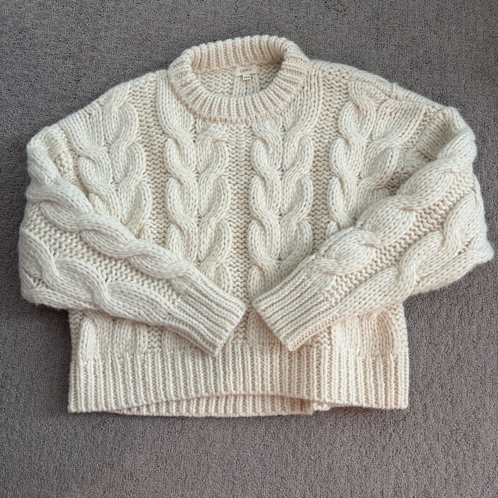 OZMA Cream Cable Knit Sweater